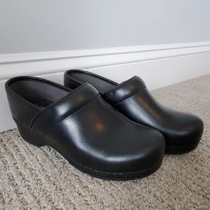 Dansko XP Clogs